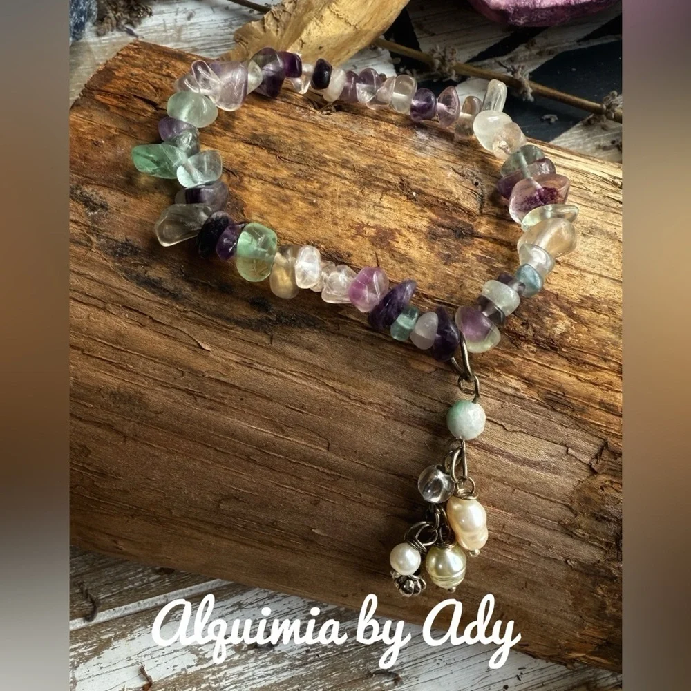 Fluorite and freshwater pearls beaded bracelet
